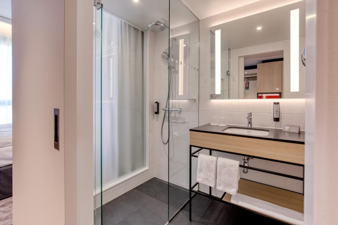 Intercityhotel Berlin Airport Ber Terminal 1 & 2 쇼네펠드 외부 사진 Bathroom
