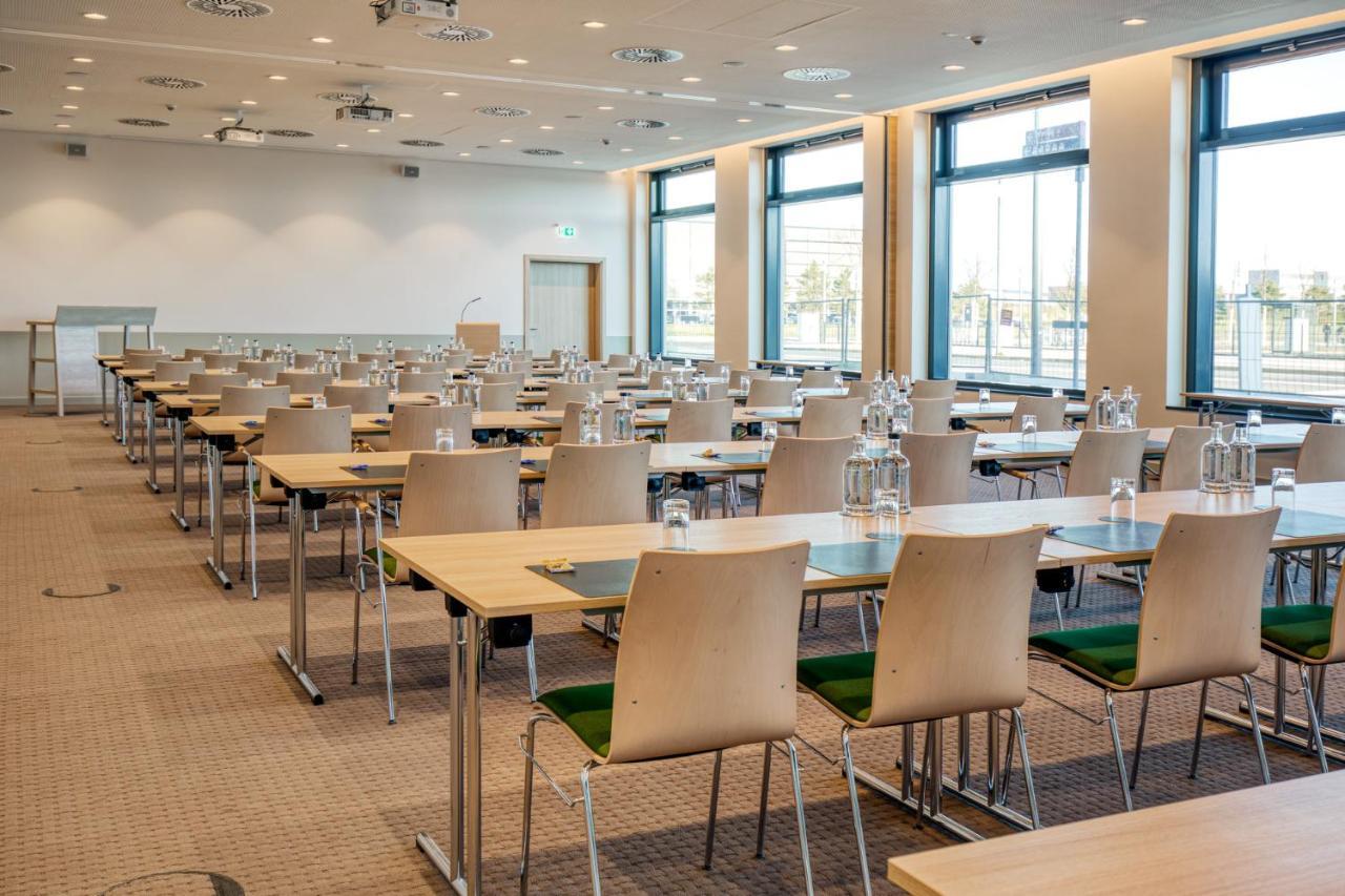 Intercityhotel Berlin Airport Ber Terminal 1 & 2 쇼네펠드 외부 사진 Meeting room
