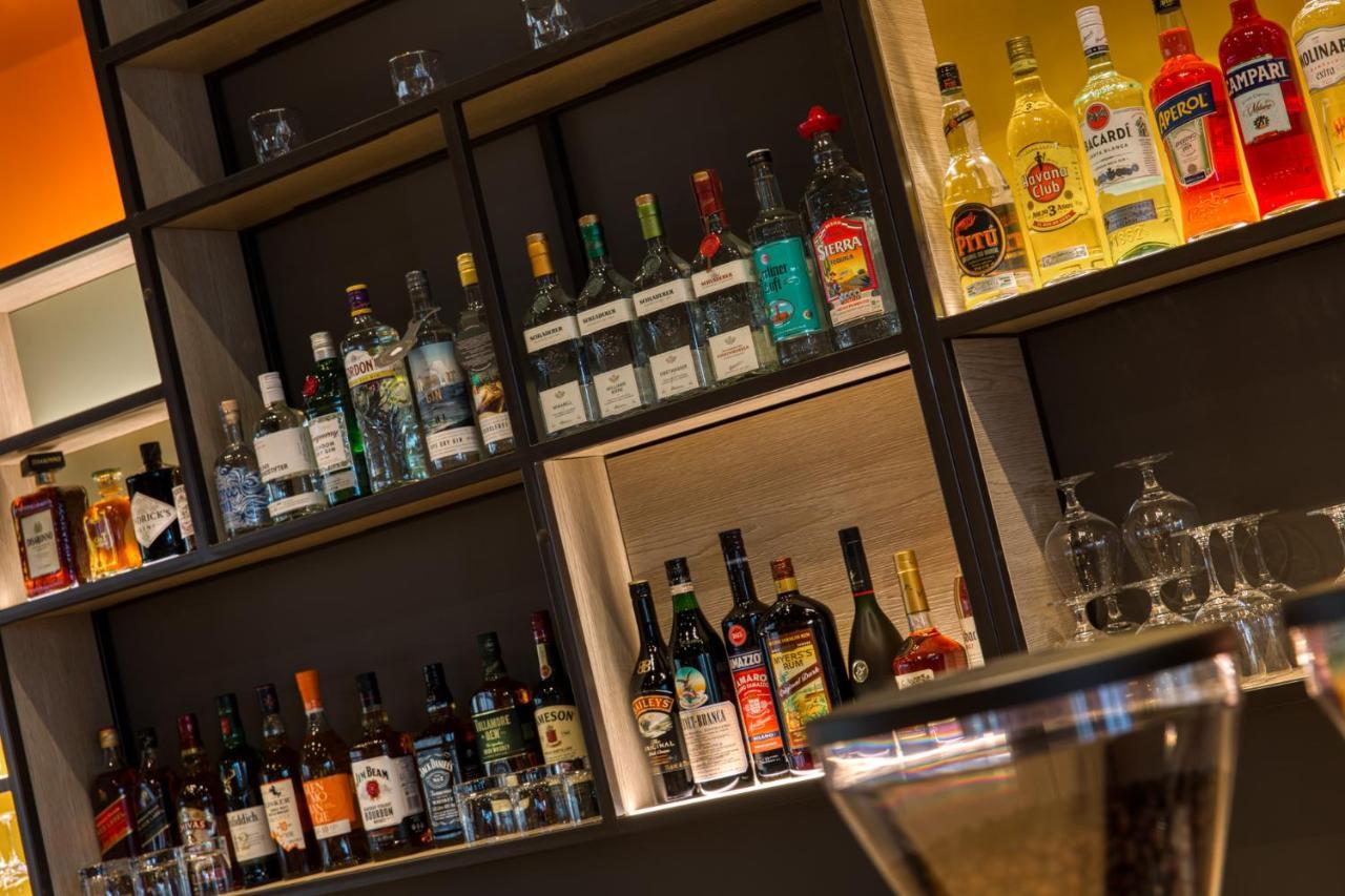 Intercityhotel Berlin Airport Ber Terminal 1 & 2 쇼네펠드 외부 사진 Italian aperitivo